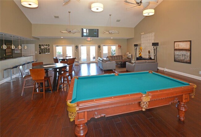 Building Photo - 102 Pompano Dr SE