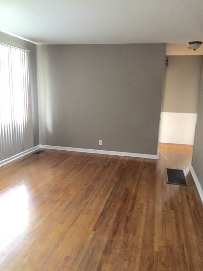 Building Photo - 103 Cranwill Dr