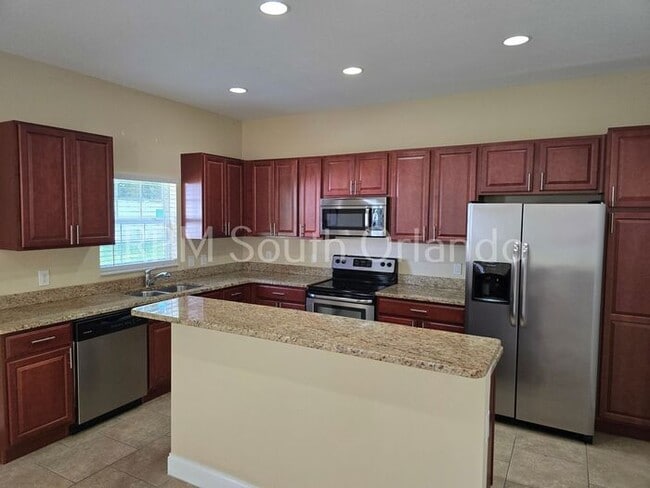 Building Photo - Dundee Station