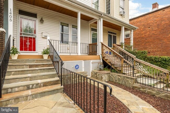 Primary Photo - 1405 Montello Ave NE