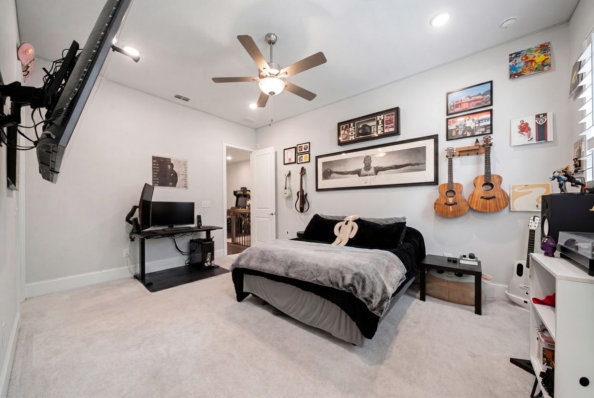 Building Photo - 762 Stickley Oak Way