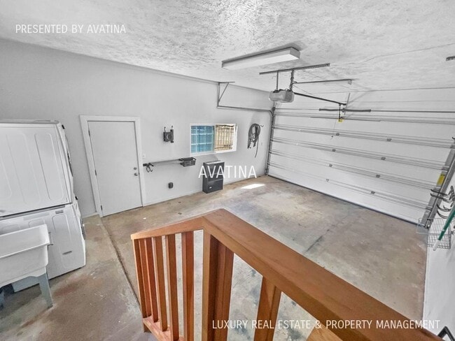 Building Photo - 736 N Kuakini St