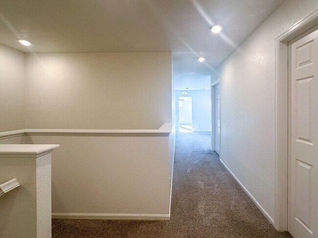 Building Photo - 17430 Pacific Peak Cir