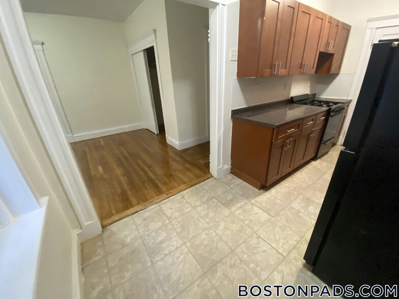 Building Photo - 1171 Boylston St