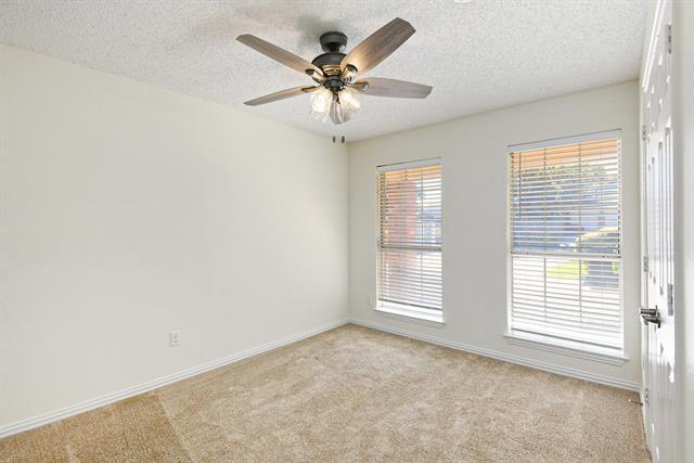 Building Photo - 9005 Trails Edge Dr