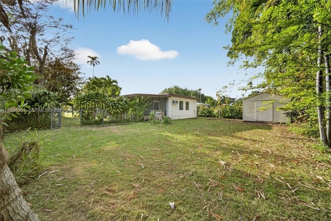 Building Photo - 3255 SW 60th Ave