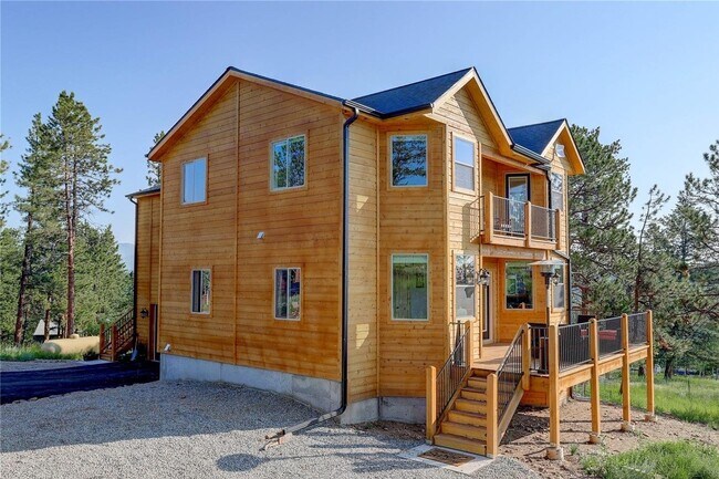 Building Photo - 136 Gail Ln