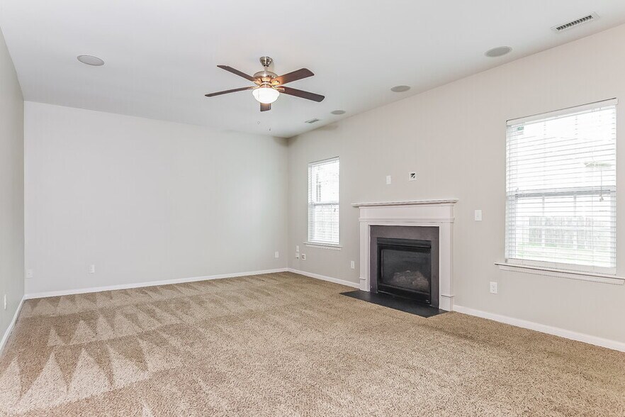 Building Photo - 1712 Fern Hollow Trail