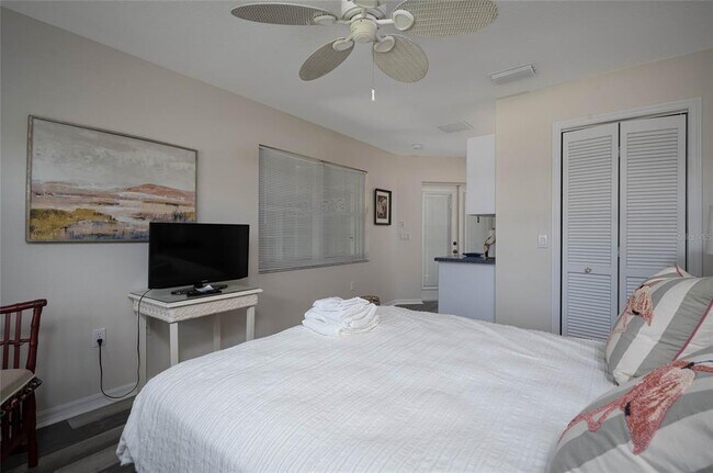 Building Photo - 222 Westwind Dr