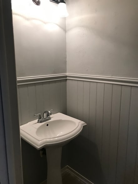 powder room - 1329 E 23rd St
