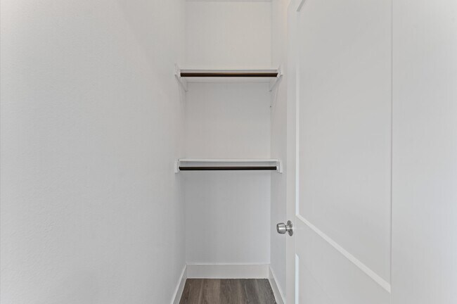 Building Photo - 365 Rd 5605