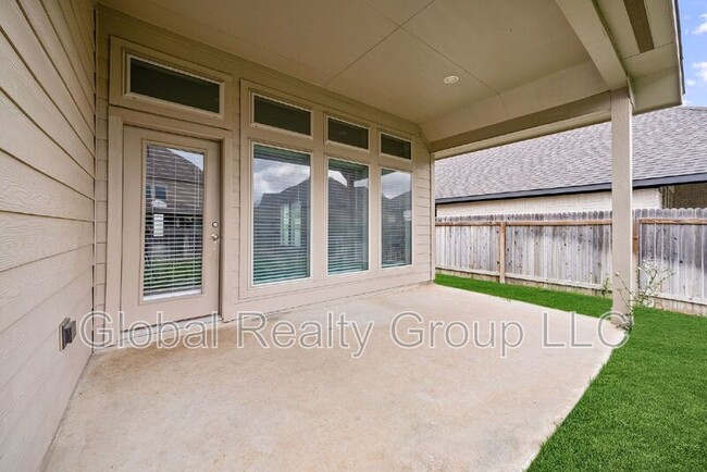 Building Photo - 14306 Hallows Grv
