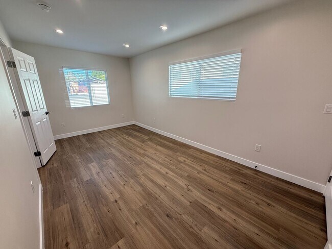 Building Photo - Brand new home 3/2 in prime Sylmar area
