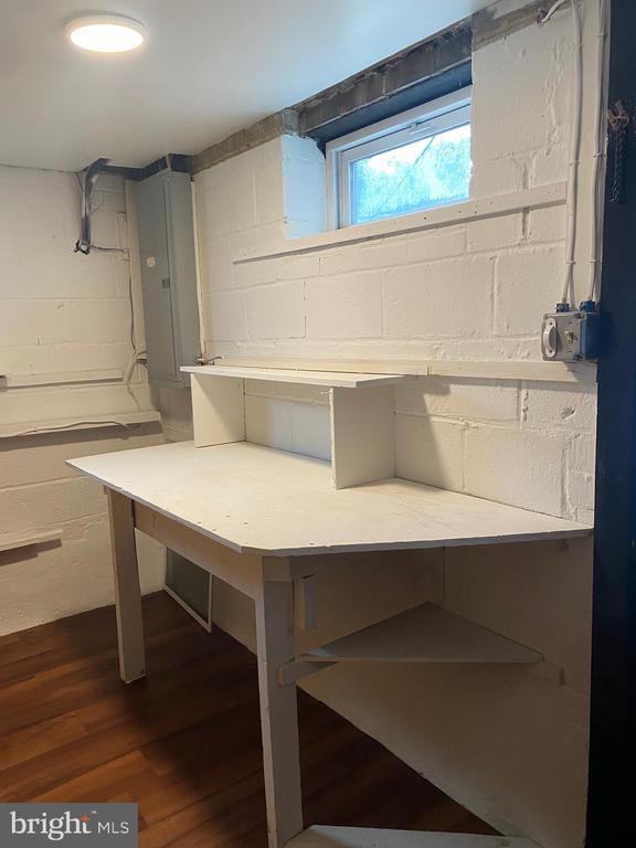 Building Photo - 531 E Bellefonte Ave