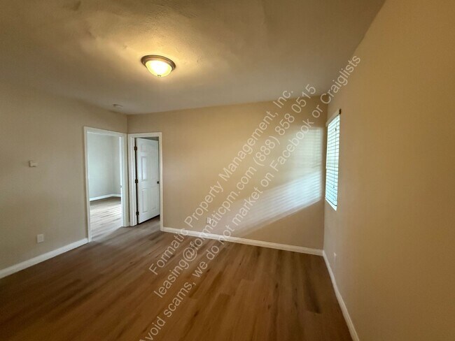 Building Photo - 11771 Hazeldell Dr