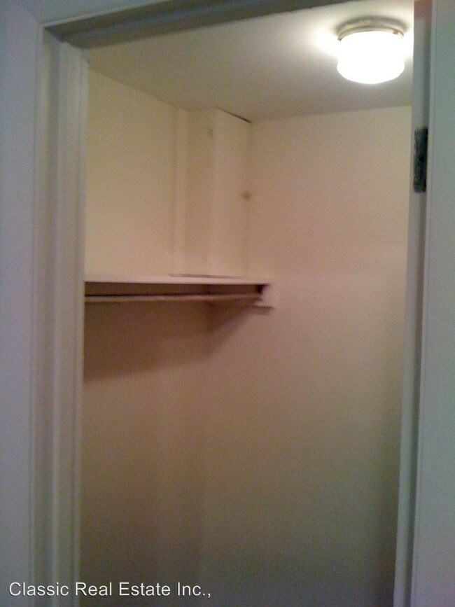 Building Photo - 1 br, 1 bath House - 804 B Malabu Drive