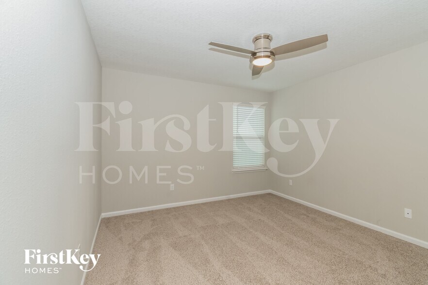 Building Photo - 8134 Dancing Fox St