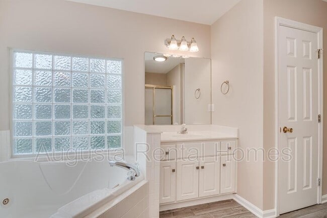 Building Photo - 766 Laurel Springs Ct
