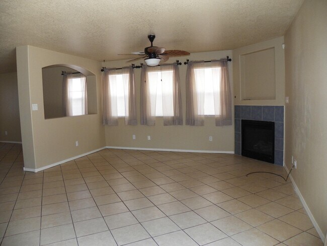 Building Photo - 1828 Chicoma Rd