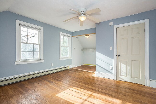 Building Photo - 36 E Foster St