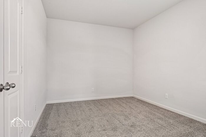 Building Photo - 329 Bearman Dr