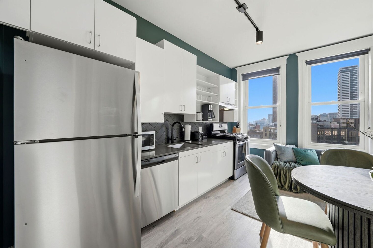 Building Photo - 417 S Dearborn St