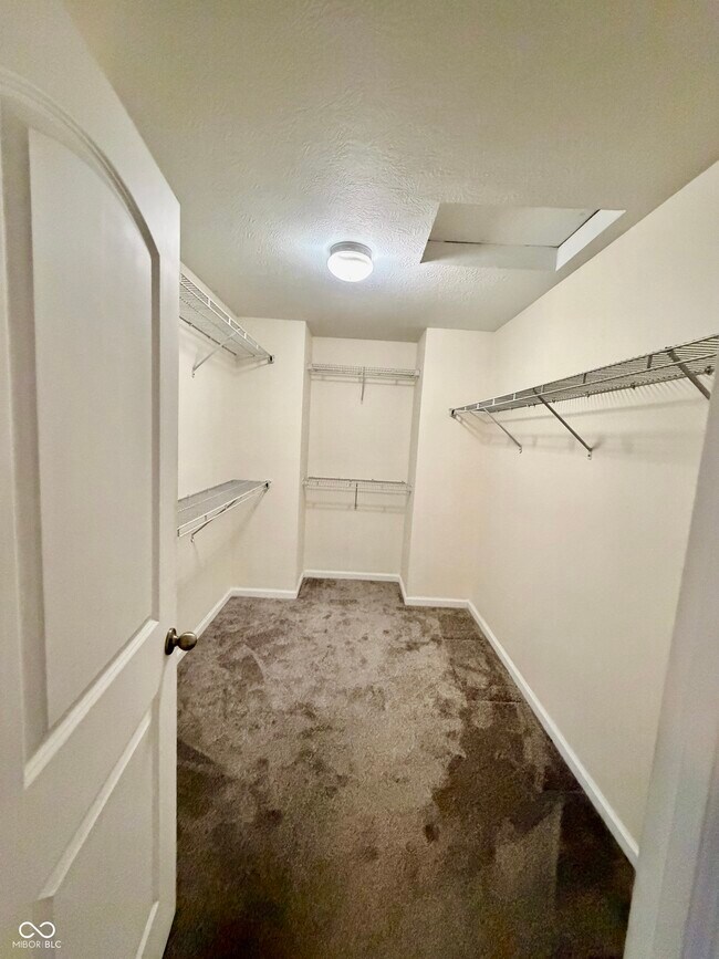 Building Photo - 7952 Bombay Ln