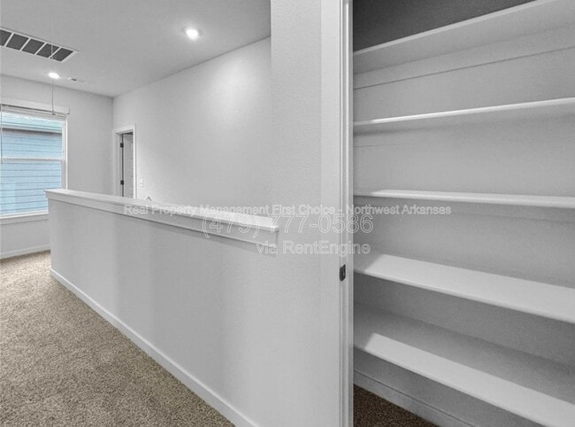 Building Photo - 4801 W Triangle St