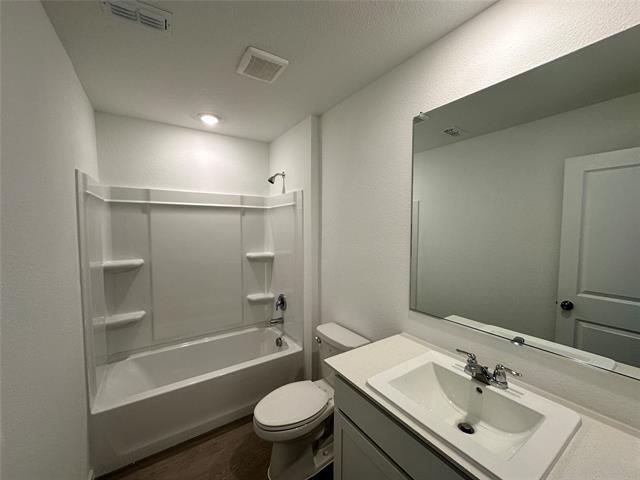 Building Photo - 1629 Elliott Rd