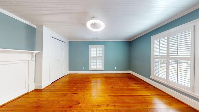 Building Photo - The Heart of Downtown