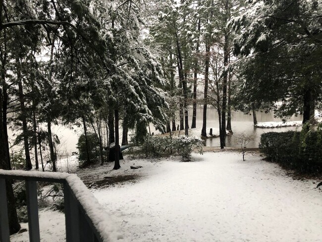 Building Photo - College Station - Lake Front Property - 3 bedroom / 1.5 bath - 2 story Home