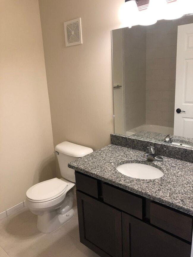 Building Photo - The Manhattan