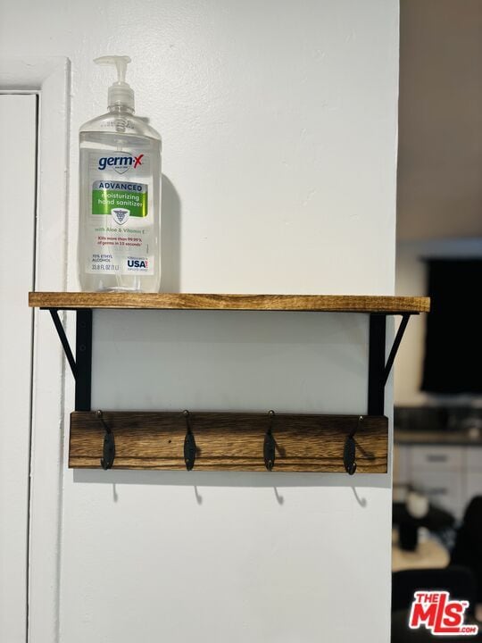 Building Photo - 1377 Sultana