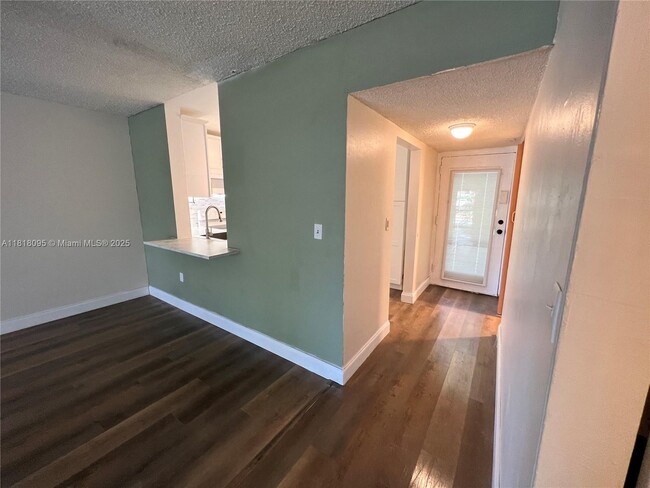 Building Photo - 1800 SW 81st Ave