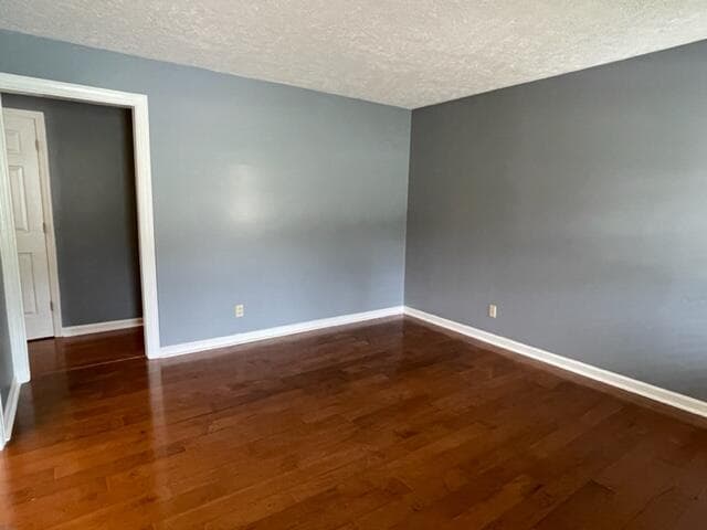 Building Photo - 222 Lakewood Cir