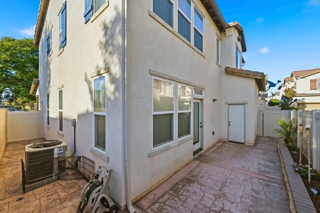 Building Photo - 31853 Red Pine Way