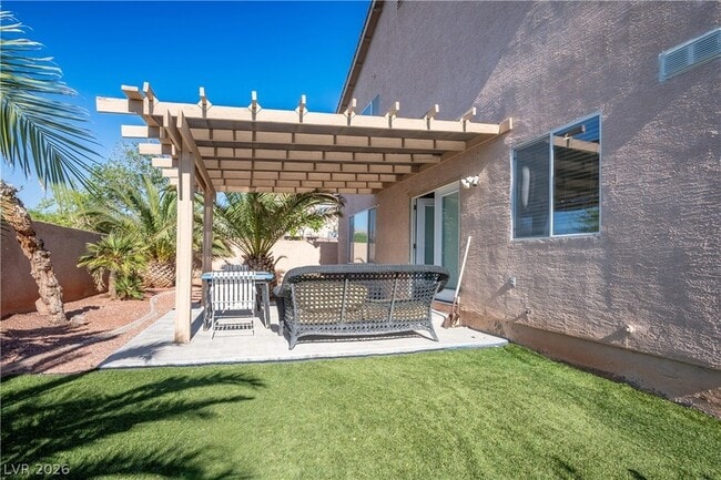 Building Photo - 9983 Canyon Peak Dr
