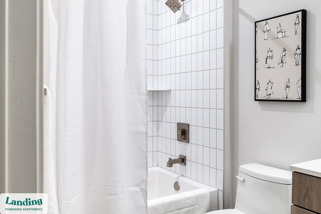 Building Photo - 151 S State St