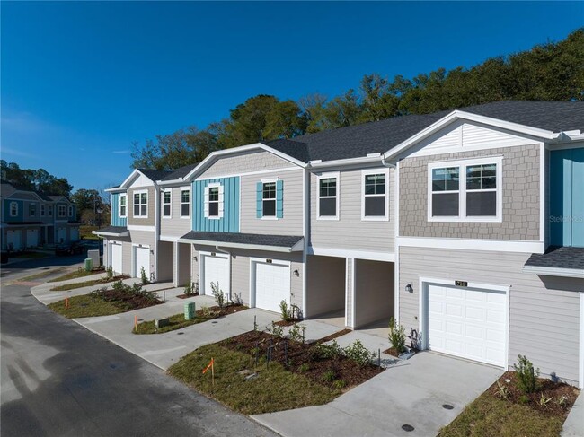 Building Photo - 704 NW 126th Terrace