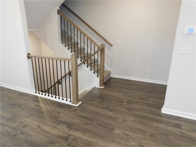 Building Photo - 1626 Halbrook Pl SW