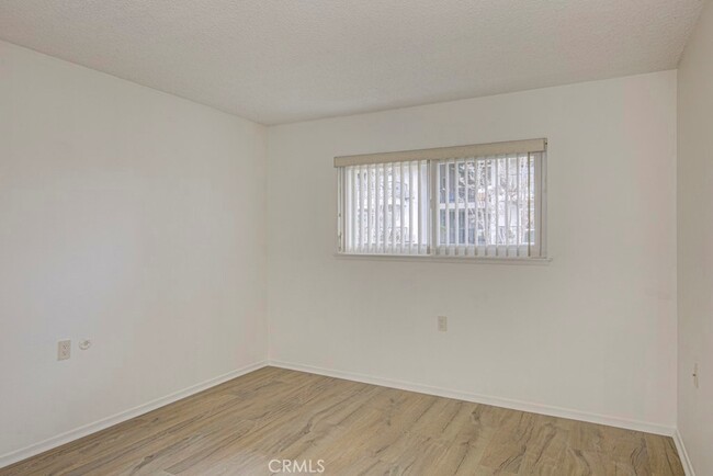 Building Photo - 2296 Via Puerta