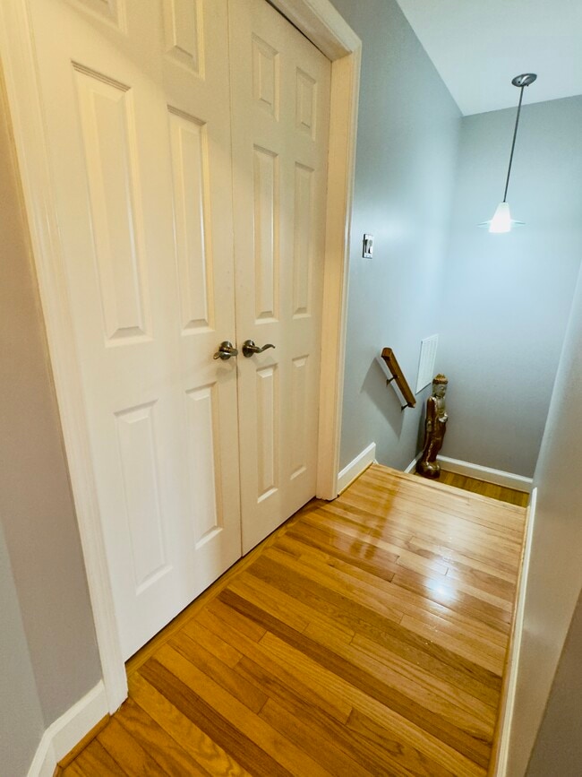 Building Photo - 3832 Charles Ave