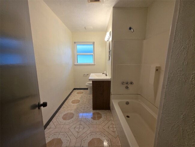Building Photo - 4042 Omeara Dr