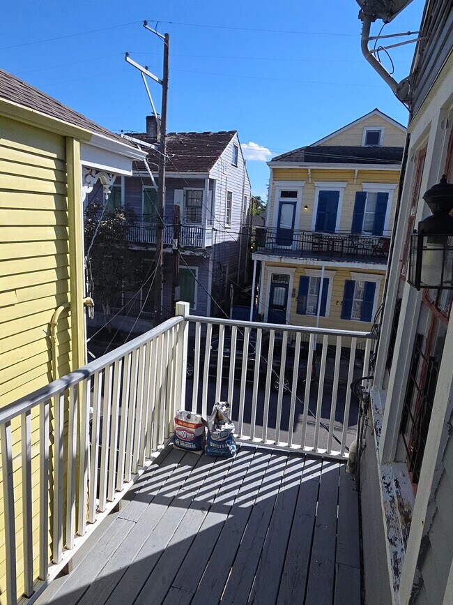 Building Photo - 1301 Ursulines Ave