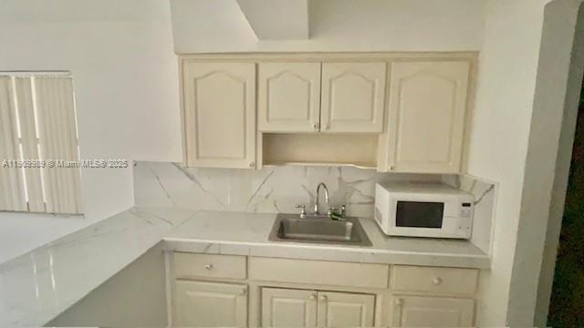 Building Photo - 1930 Thomas St