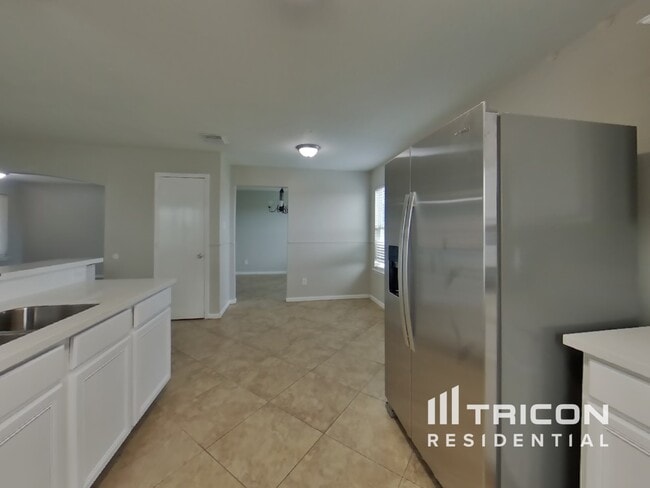 Building Photo - 8627 Heathglen Ln