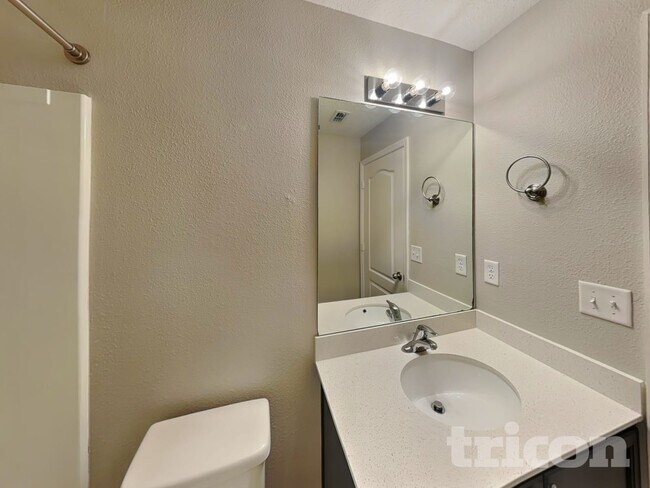 Building Photo - 3170 Courtland Blvd