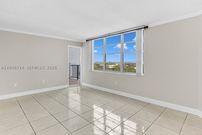 Building Photo - 2750 NE 183rd St