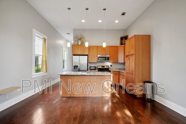 Building Photo - 1225 St Ferdinand St