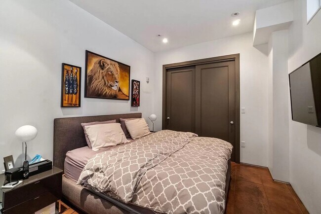 Building Photo - 36 A St